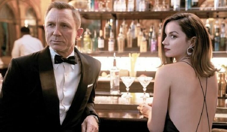 Daniel Craig - James Bond and Girl Bond