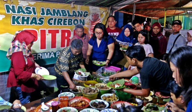 Kuliner Nusantara - Sega Jamblang Cirebon02